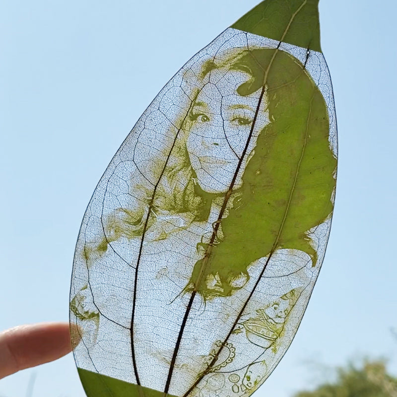 Custom Leaf Carving Photos