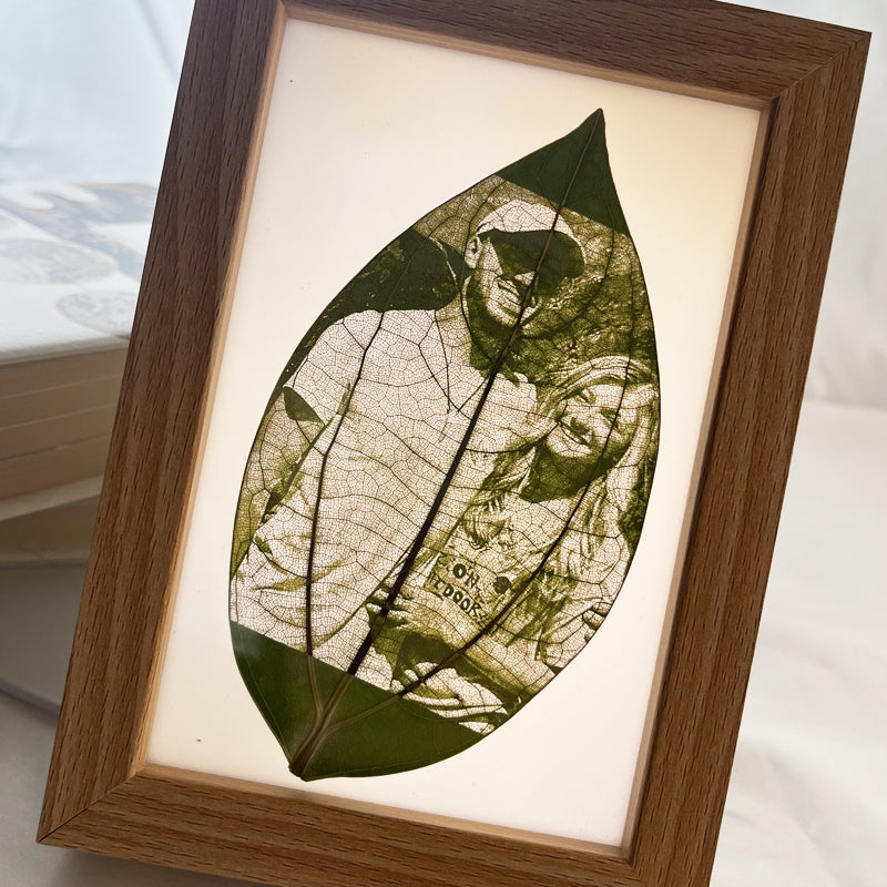 【 Customization 】 Unique natural leaf carving with commemorative significance (Copy)