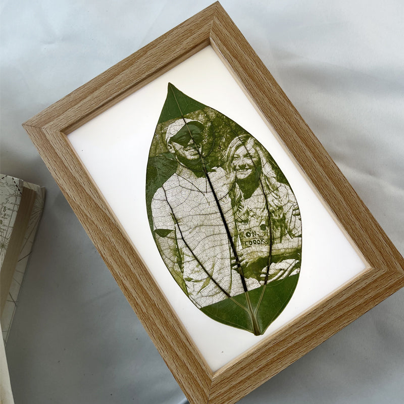 【 Customization 】 Unique natural leaf carving with commemorative significance (Copy)